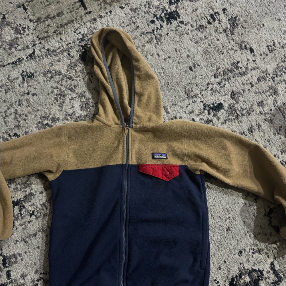 Patagonia Kids XS' Micro D Snap-T  Hoodie - Navy and Tan with red pocket